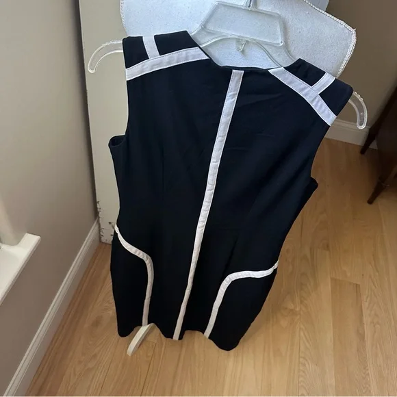Calvin Klein Sheath Dress w/ Front Zipper - Picture 4 of 5